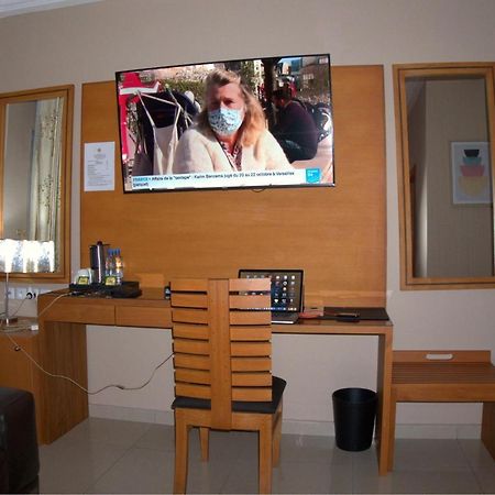 Gold Hotel Bafang 外观 照片