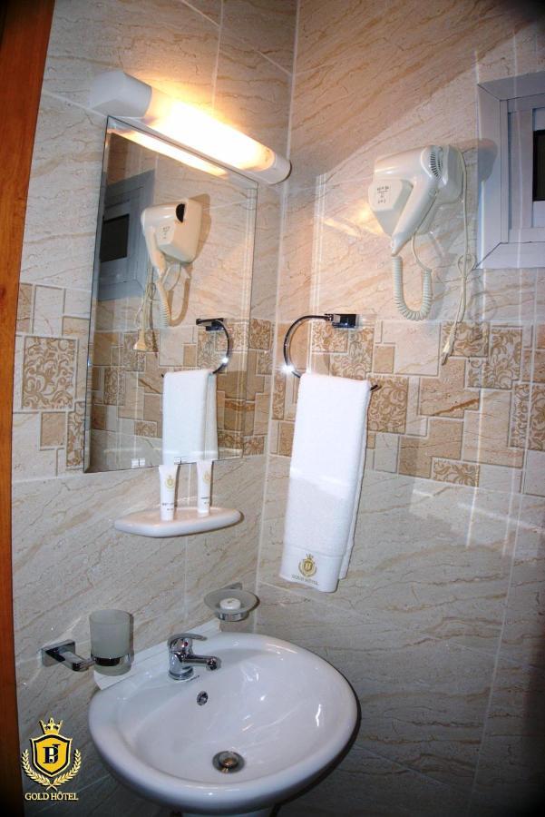 Gold Hotel Bafang 外观 照片