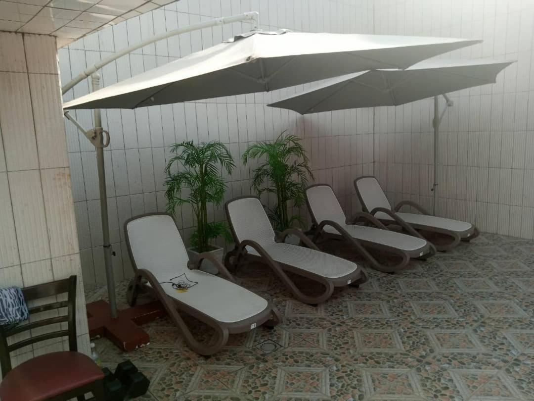 Gold Hotel Bafang 外观 照片